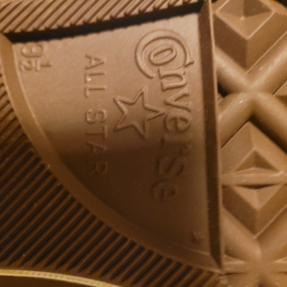 Converse High Top with Glitter Finish - Picture 4 of 4